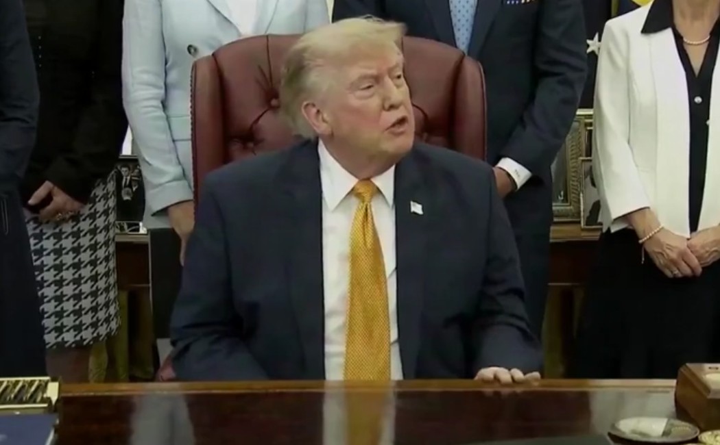 President Trump in Oval Office
